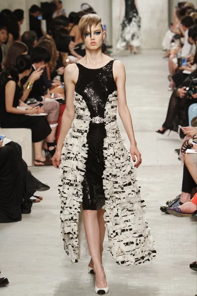 Look 76